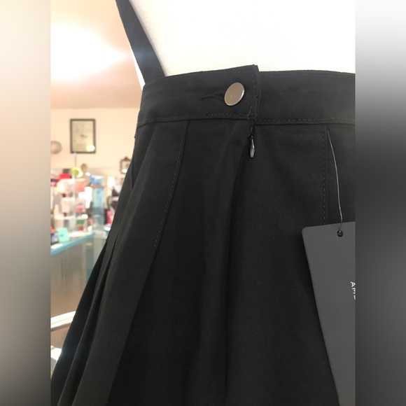 Rochelle Pleated Suspender Mini Skirt Black - Picture 4 of 10